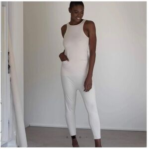 Lunya Restore Pocket Jumpsuit Latte White Tapered Skinny Leg Loungewear Sz XL.